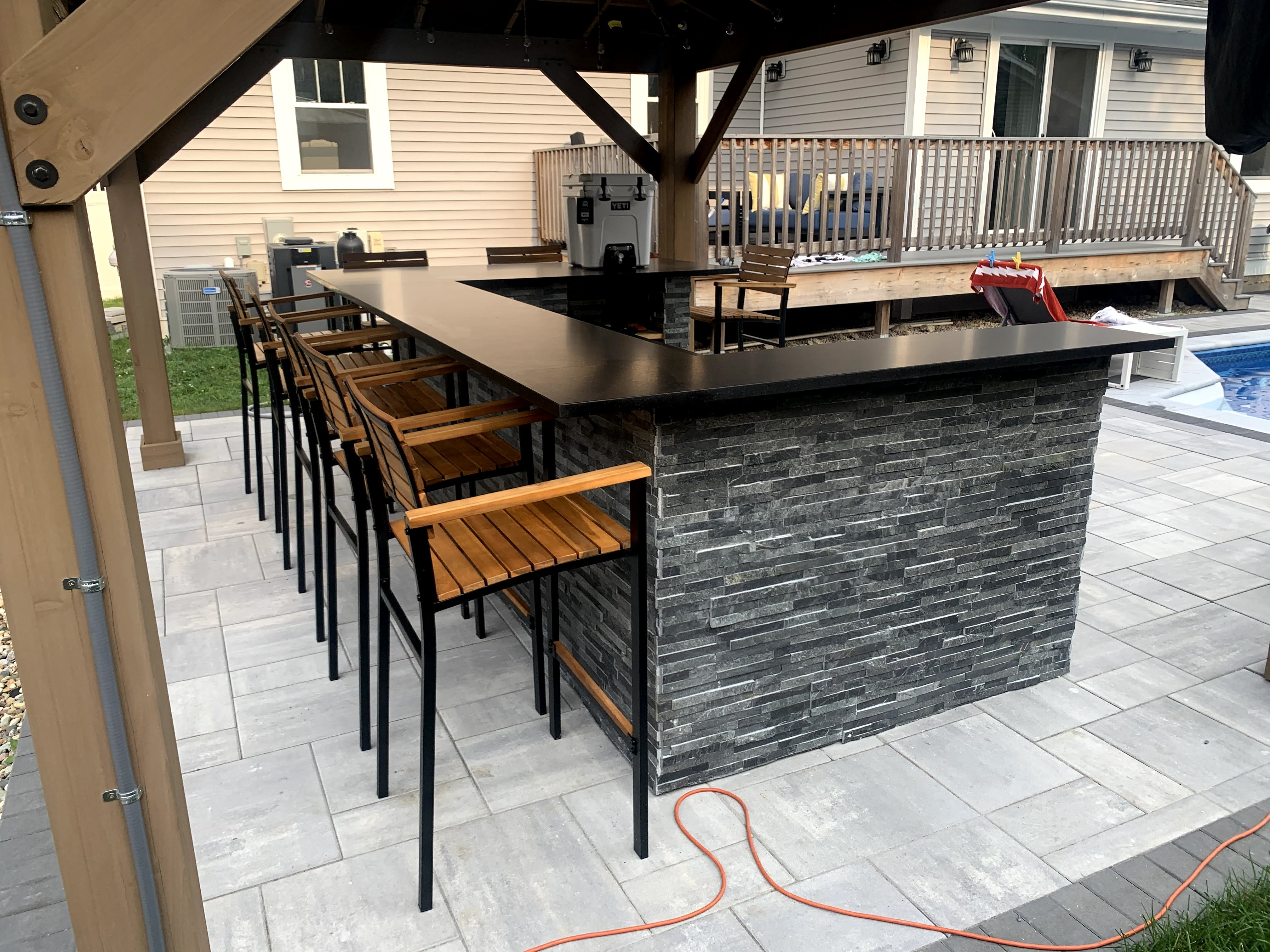 Pool and outdoor bar Barrington